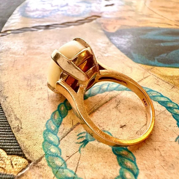 Antique Baby Beluga Whale Scrimshaw Tooth Ring WMS SZ 7 - Picture 5 of 16